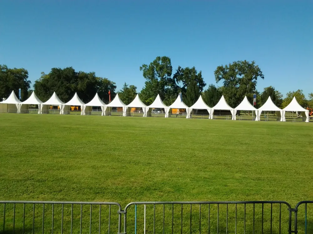 Location chapiteaux à Villegouge